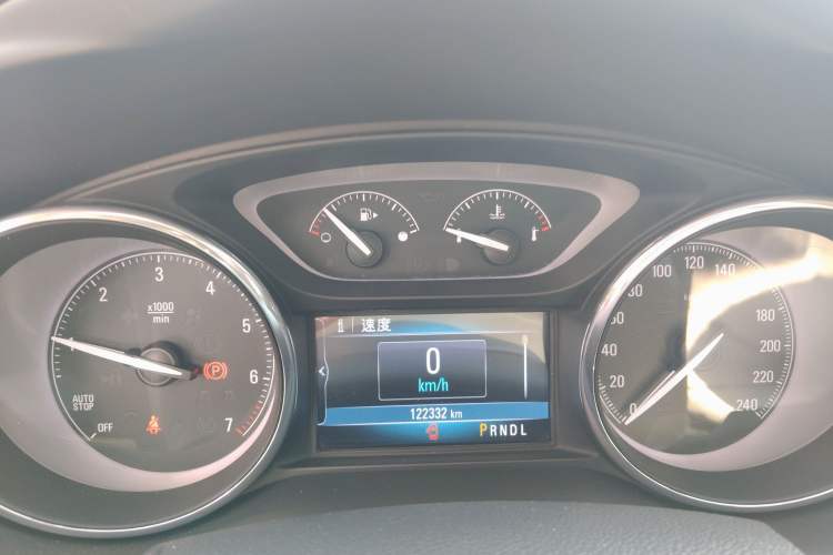 Used Buick Envision 2018 20T Two-Wheel-Drive Elite Model