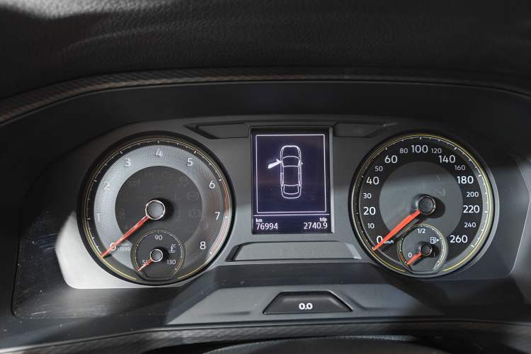 Used Volkswagen Lavida 2021 1.5L Automatic Fashion Edition Odometer Close Up