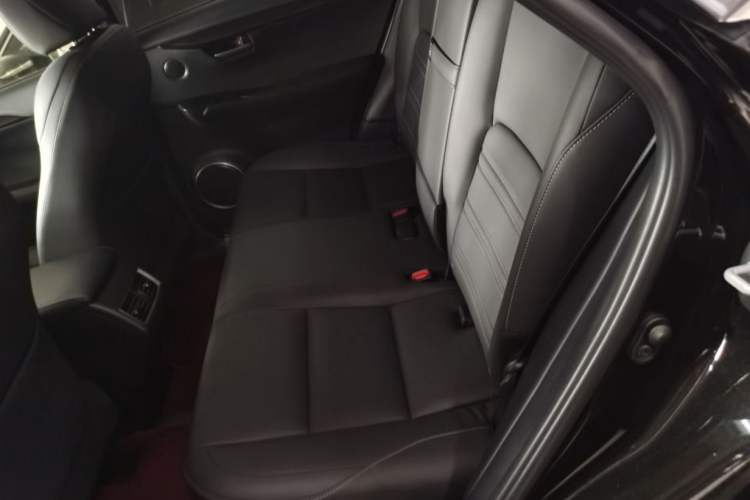 Used Lexus NX 2015 300h Front-Drive Fēngshàng Edition