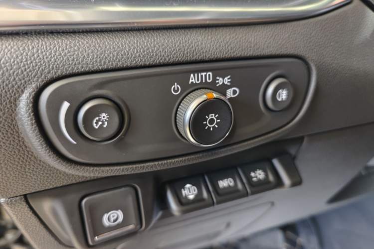 Used Buick Enclave 2020 28T Four-Wheel Drive Luxury Flagship Edition
