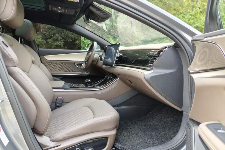 Used BYD Han 2023 EV Champion Edition 506KM Front-Wheel-Drive Premium Model
