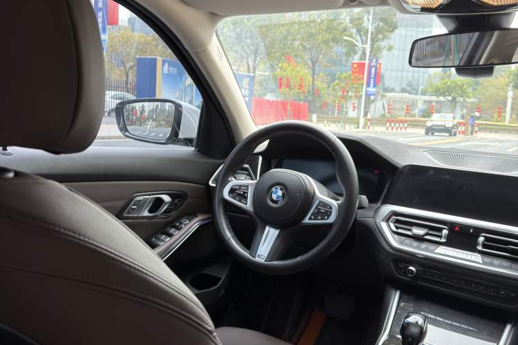 Used BMW 3 Series 2021 Second Facelift 325Li M Sport Package