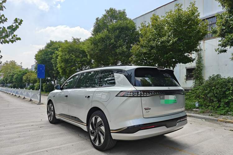 Used Dongfeng eπ eπ008 2024 210Max Range-Extended Version 6 Seats