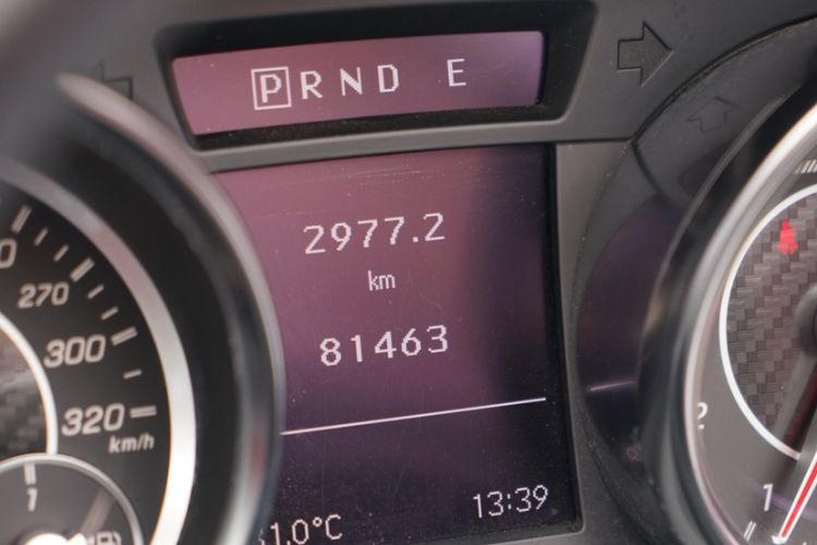 Used Mercedes-Benz SLK-Class 2011 SLK 200 Fashion Model
