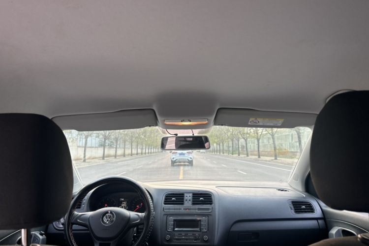 Used Volkswagen Polo 2016 1.4L Manual Fashion Model