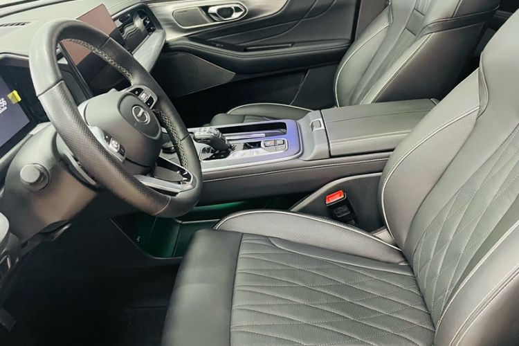 Used GAC Trumpchi GS8 2024 Linghang Series 2.0 TGDI Four-Wheel Drive Luxury Smart Connectivity Version Interior 8