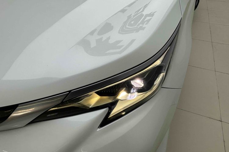 Used Toyota Granvia 2022 2.5L Hybrid Prestige Edition