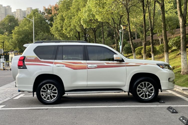 Used Toyota Prado 2019 3.5L Automatic TX-L Deluxe Edition with Rear-Mounted Spare Tire
