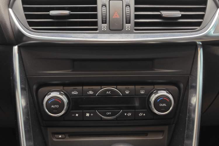 Used Mazda CX-4 2016 2.5L Automatic 4x4 Sky Blue Passion Edition
