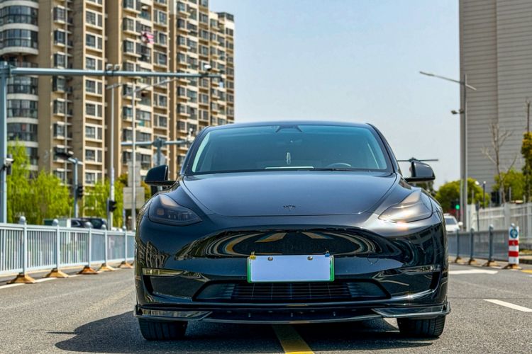 Used Tesla Model Y 2021 Long-Range All-Wheel-Drive Version 3D7