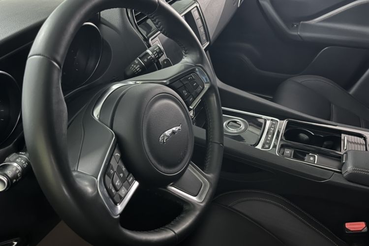 Used Jaguar F-PACE 2018 2.0T Four-Wheel Drive Urban Luxury Edition
