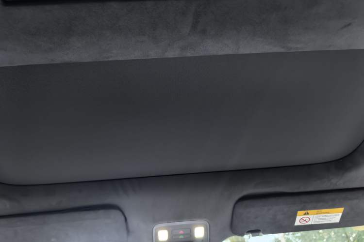 Used ONVO Luxeed L90 2025 Model—Max Six-Seater Version
