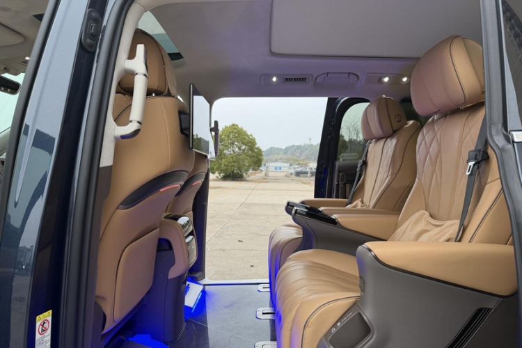 Used Denza D9 2022 DM-i 970 Four-Wheel Drive Flagship Model