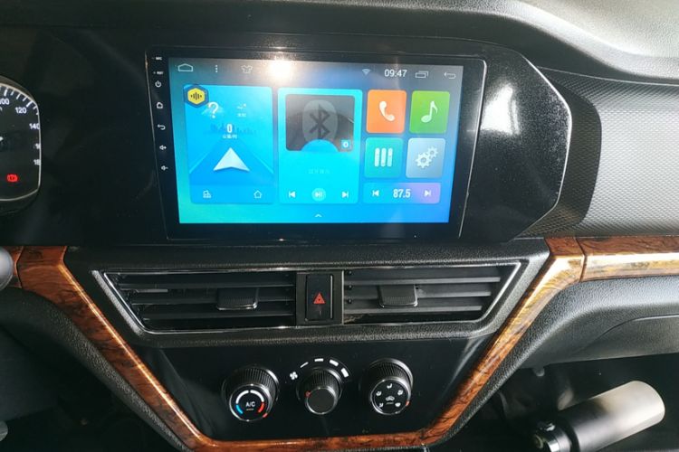 Used Kuayue Kuayue Zhe D5 2021 1.6L Standard Edition Double-Cab Flatbed with Dual Rear Wheels 3050mm Cargo Bed DAM16KL
