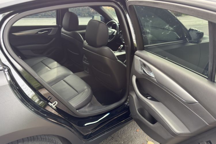 Used Cadillac CT5 2022 28T Luxury Edition Interior 2