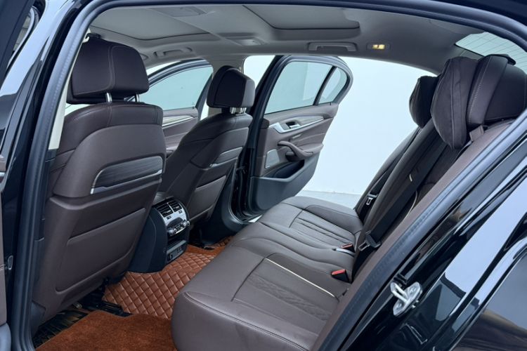 Used BMW 5 Series 2021 Updated 530Li Luxury Package Premium Edition
