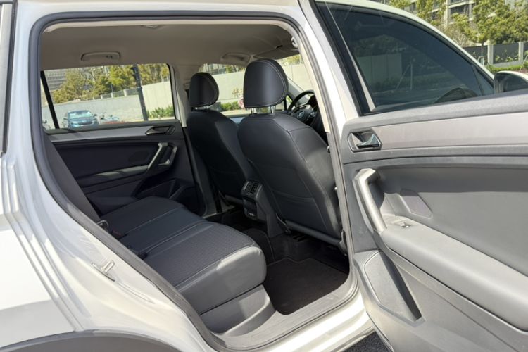 Used Volkswagen Tiguan L 2019 330TSI Automatic Two-Wheel Drive Luxury Edition China VI Standard