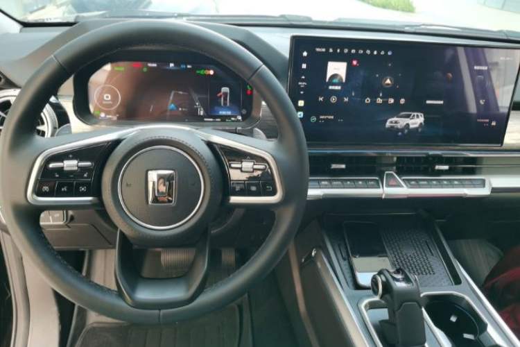 Used Tank 400 New Energy 2024 Hi4-T Off-Road Edition Interior 2