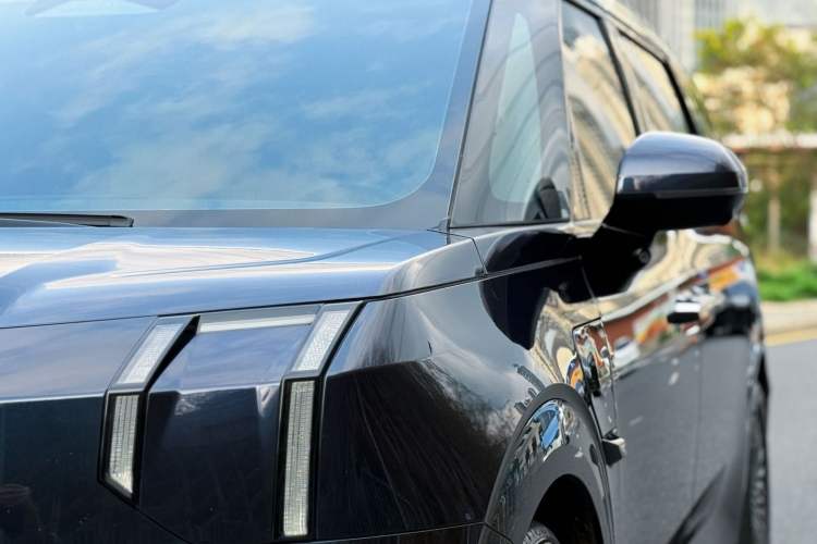 Used Zeekr 009 2022 WE Edition Exterior 8