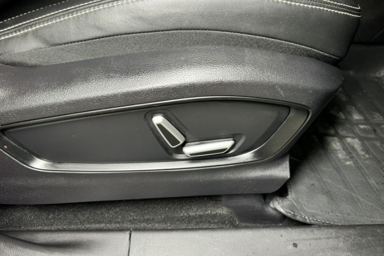 Used Geely Auto Haoyue 2020 1.8TD DCT Flagship 7-Seater
