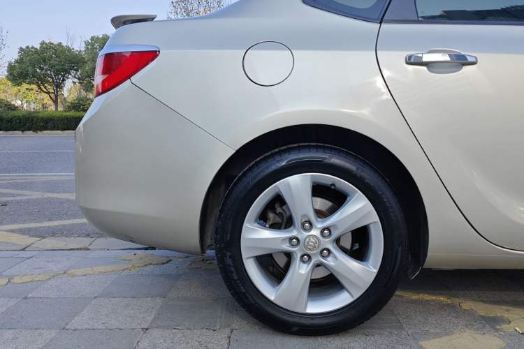 Used Buick GT 2013 GT 1.6T Automatic Fashion Sport Edition