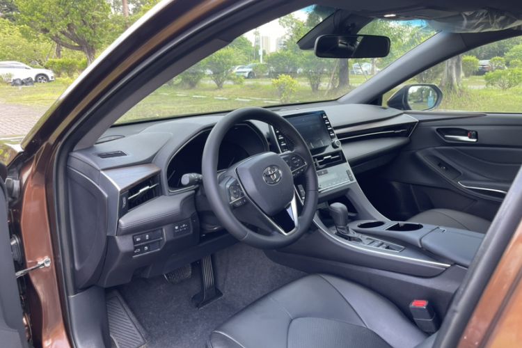 Used Toyota Avalon 2019 2.5L Ambition Version China VI Standard
