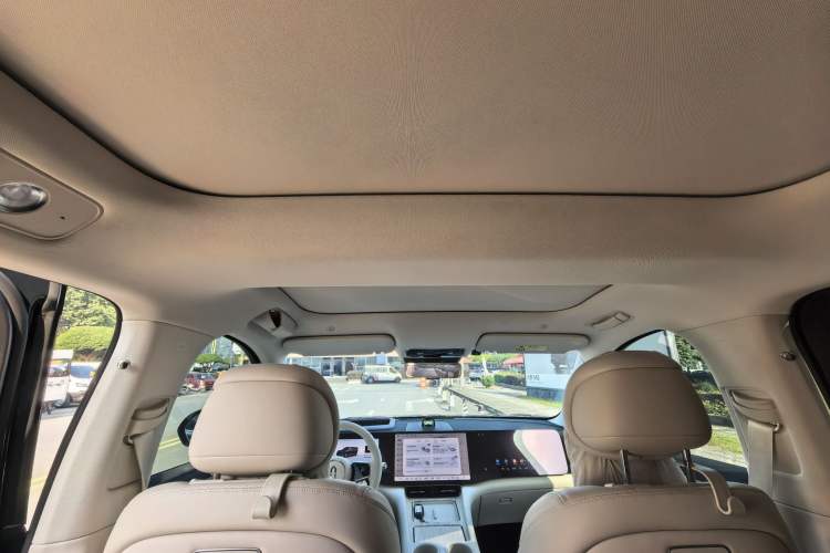 Used Hima AITO M8 2025 Extended-Range Max+ Version 53.4 kWh 6-Seater Edition