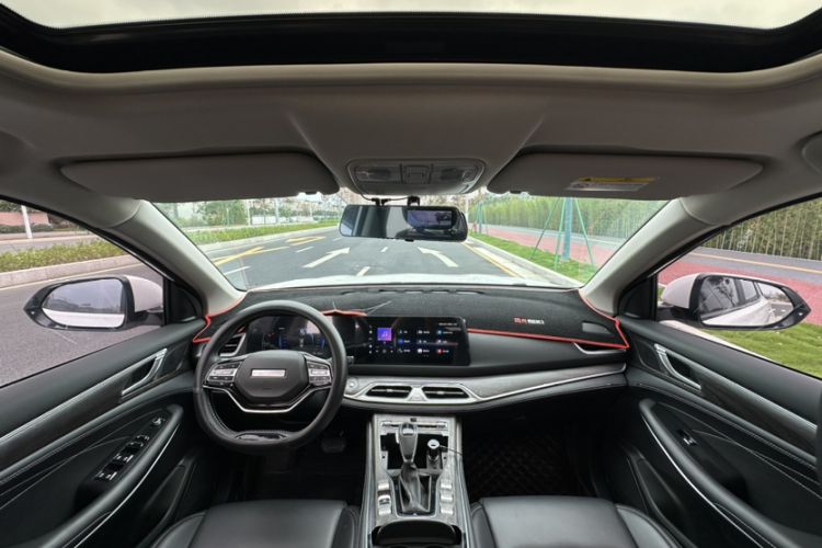 Used Dongfeng Fengon 580 2022 1.5T Automatic Luxury Version Interior 1