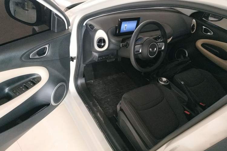 Used Wuling Bingo 2023 203km Light Edition