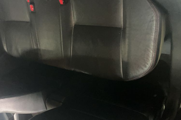 Used Suzuki S-Cross 2014 1.6L CVT Two-Wheel Drive Elite Version Interior 2