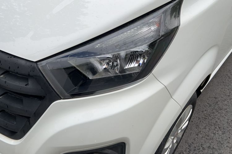 Used Jinbei Gold Hiace M Classic 2022 1.5L Engineering Lion Passenger Vehicle 6 Seats Left Front Headlight