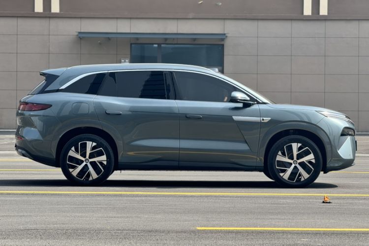 Used BYD Tang L 2025 EV with 670 km Range LiDAR and Premium Features
