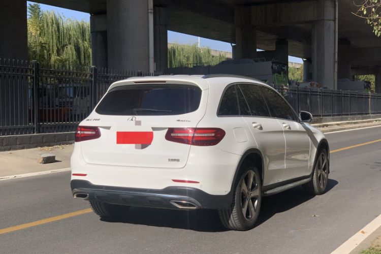 Used Mercedes-Benz GLC 2017 GLC 260 4MATIC Luxury Model
