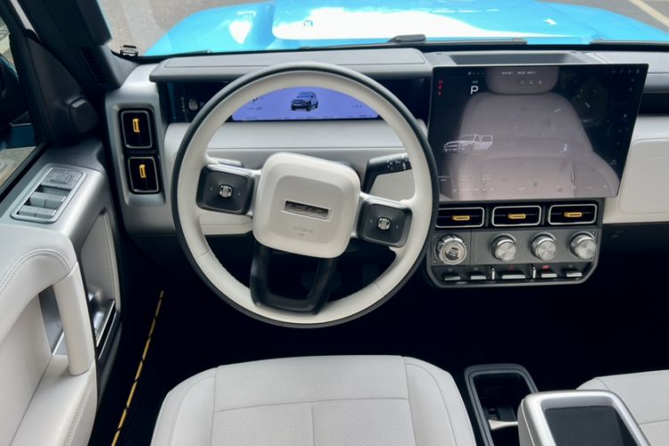 Used iCAR V23 2025 401 Two-Wheel Drive Advanced Edition
