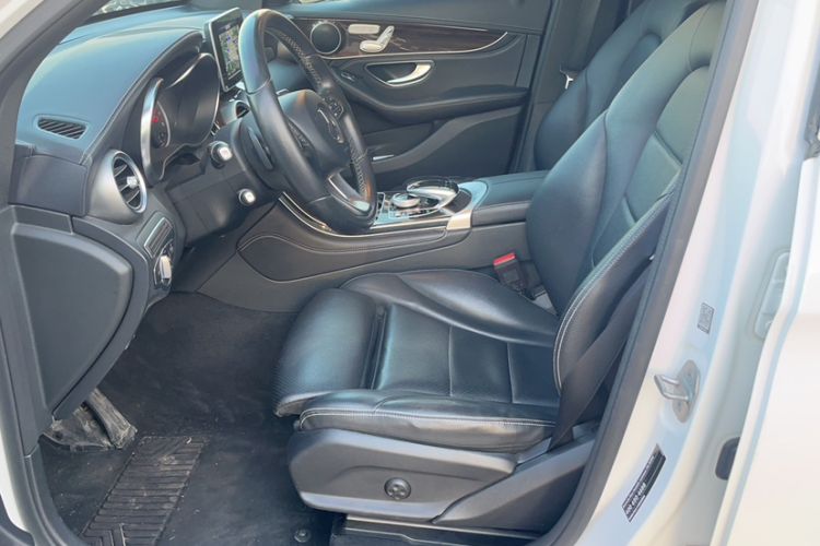 Used Mercedes-Benz GLC 2019 GLC 260 L 4MATIC Dynamic Model
