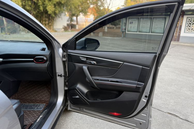 Used Haima 8S 2019 1.6 TGDI Automatic Luxury Edition
