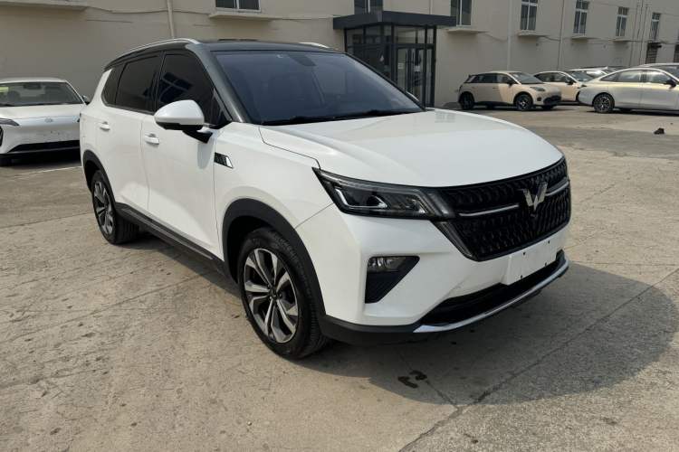 Used Wuling Asta 2021 1.5T CVT Star曜 Edition Exterior 2