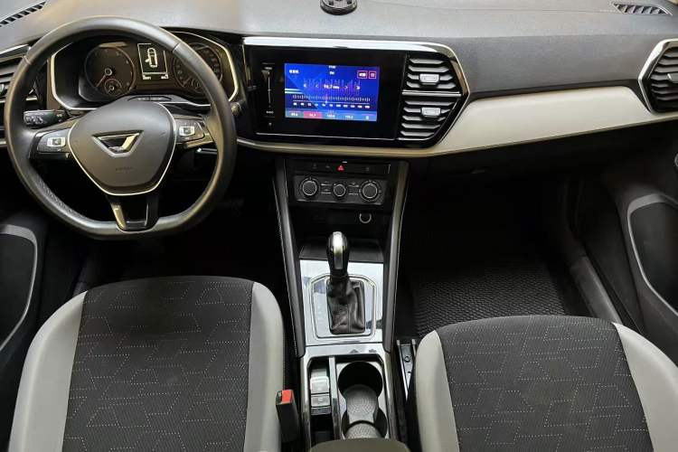 Used Jetta VS7 2022 280TSI Automatic Trend Edition
