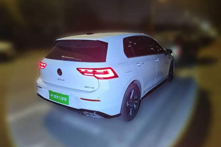 Used Volkswagen Golf 2021 280TSI DSG R-Line Rear Right 45 Deg