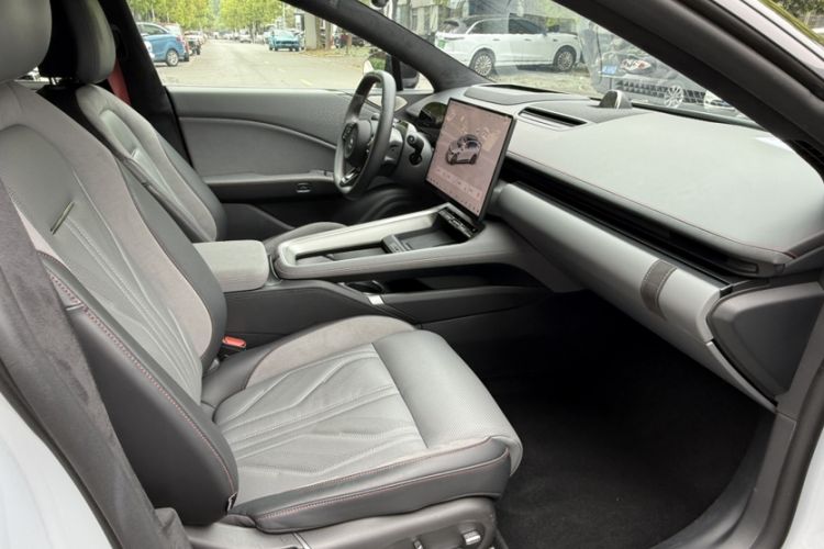 Used Zeekr 007GT 2025 Four-Wheel Drive Intelligent Driving Version 75 kWh Interior 4