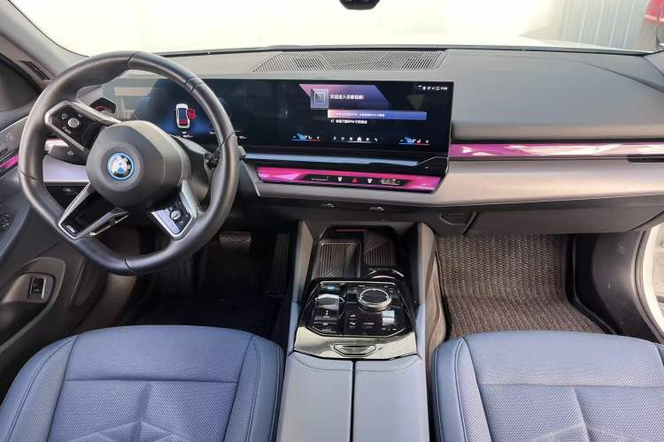 Used BMW i5 2024 eDrive 35L Luxury Model with M Sport Package

