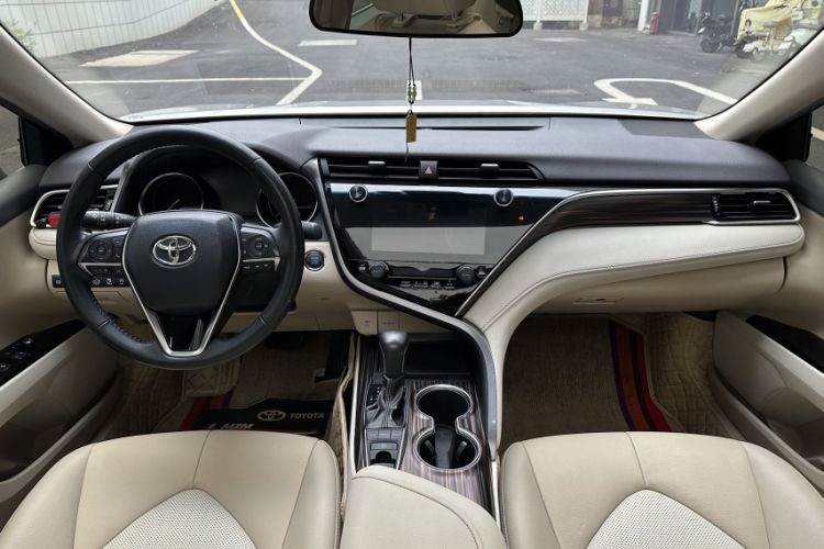 Used Toyota Camry 2019 2.5G Luxury Edition China VI Standard