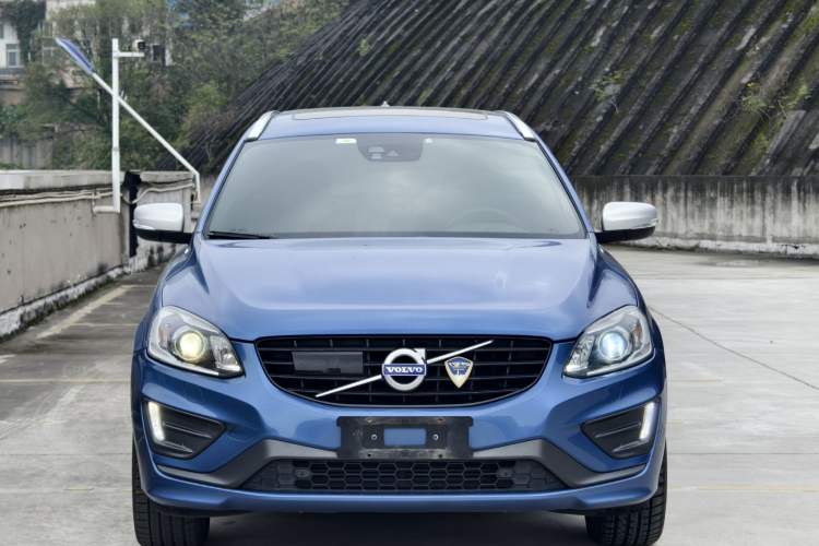 Used Volvo XC60 2017 T5 AWD Personalized Sport Upgrade Edition