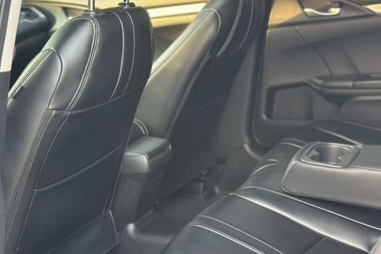 Used Honda Civic 2019 220TURBO CVT Dynamic Edition China VI Interior 12