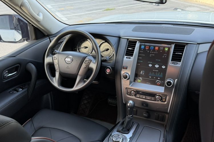 Used Nissan Patrol  Interior 2