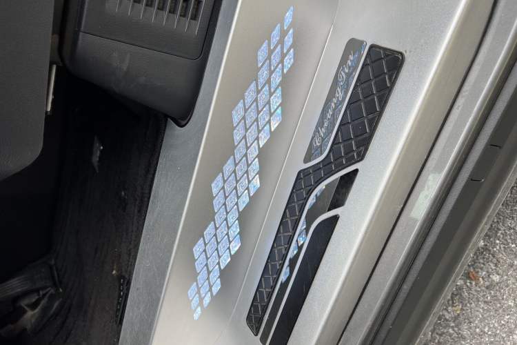 Used Toyota Alphard 2024 Dual-Engine 2.5L Prestige Edition
