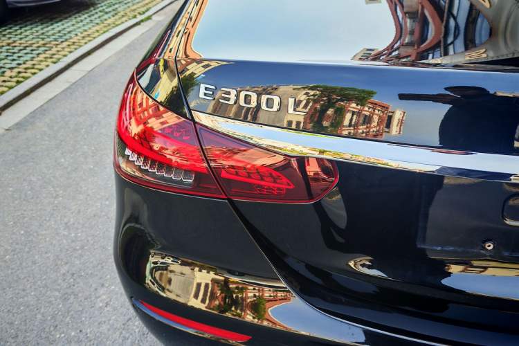 Used Mercedes-Benz E-Class 2022 E 260 L