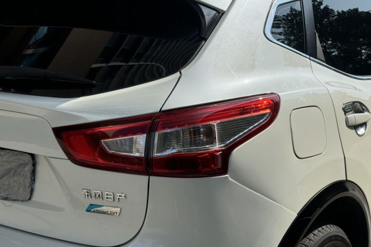 Used Nissan Qashqai 2017 2.0L CVT Luxury Edition China V Standard Exterior 3