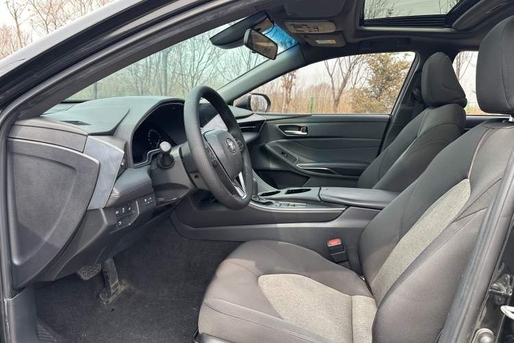 Used Toyota Avalon 2019 2.0L Ambition Edition China VI