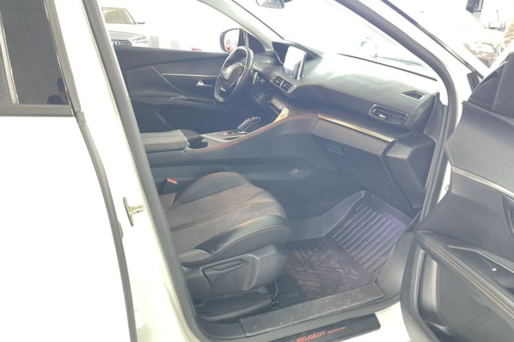 Used Peugeot 5008 2017 380THP 7-Seater Elite Edition
